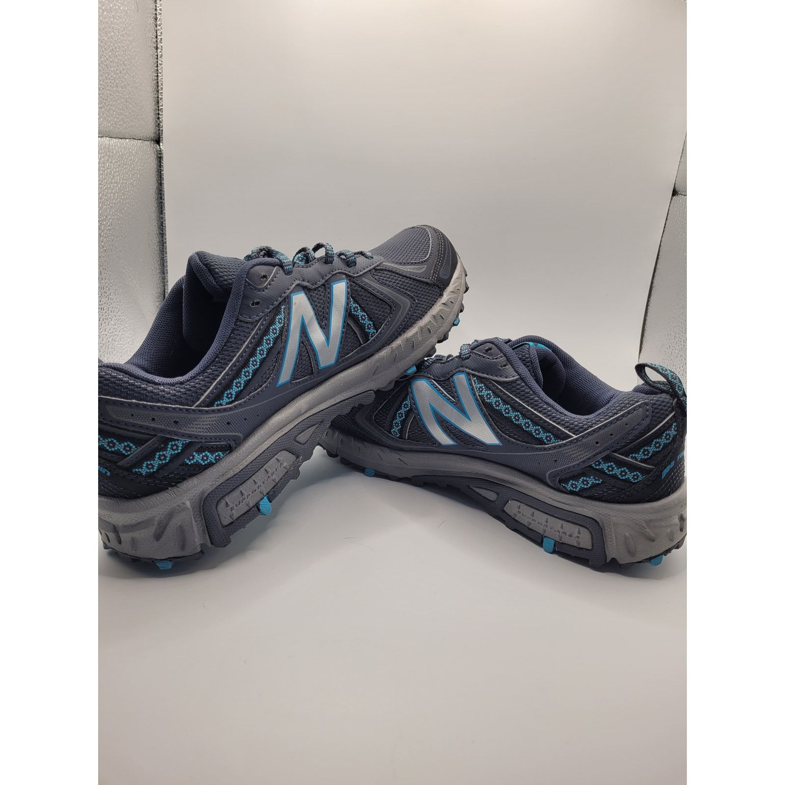 Nike Nike Women Sneakers New Balance Navy/Turquoise/Grey Sz 9 Size US 9 / IT 39 - 4 Thumbnail