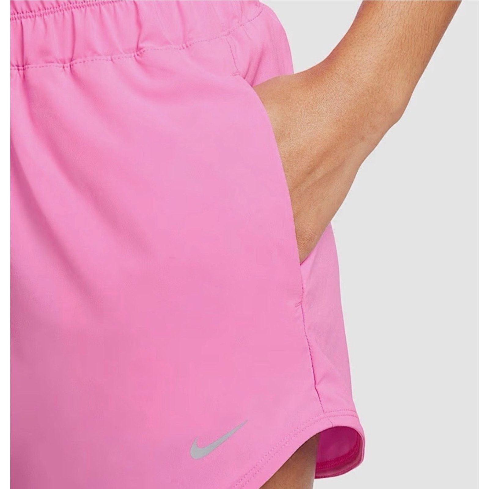 Nike Nike One Dri-FIT 3" Lined Ultra High-Waisted Shorts Sz S Size 28" / US 6 / IT 42 - 3 Thumbnail