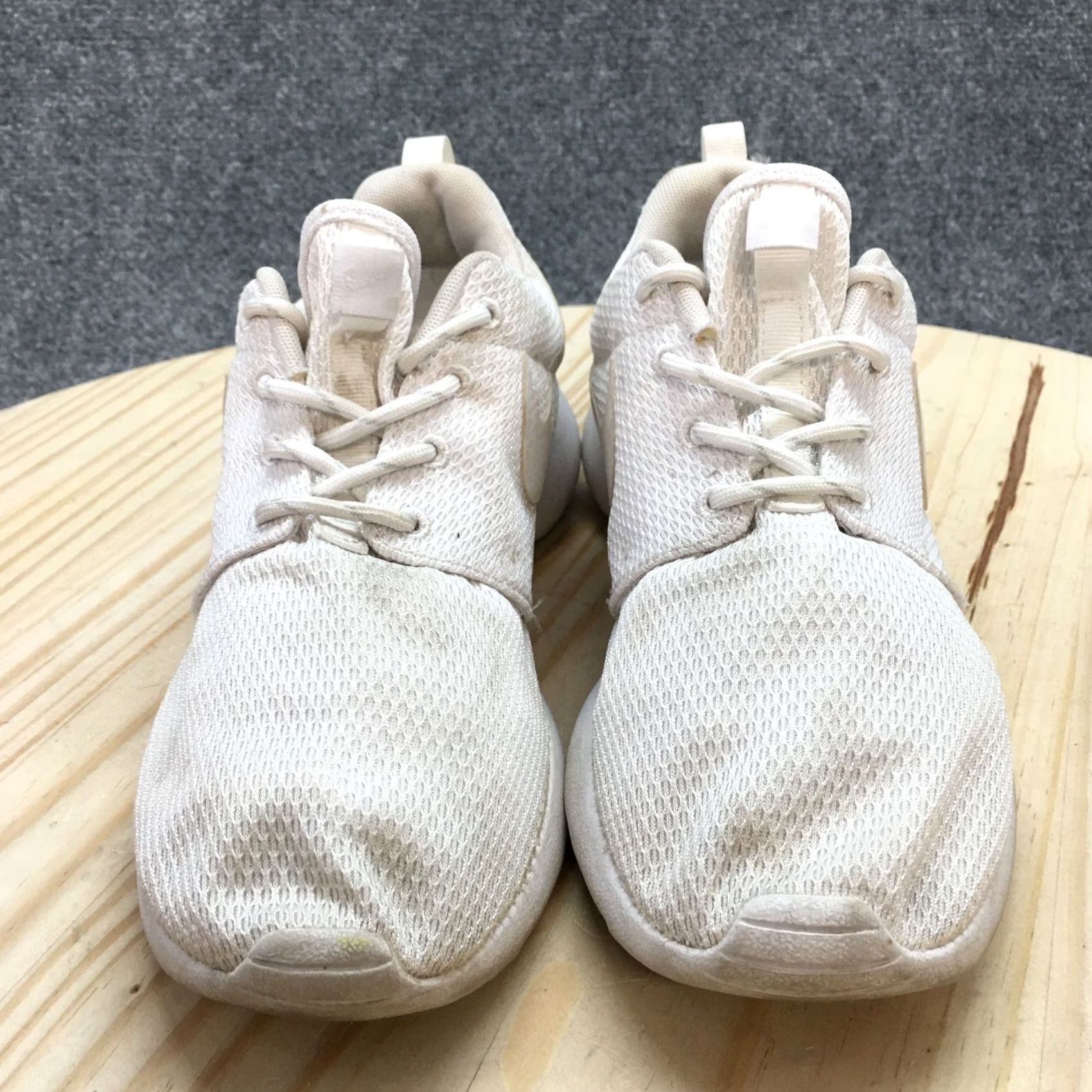 Nike Nike Roshe One Shoes Womens 8 Running Sneakers White Fabric Lace Up Low Top S Sneakers Activewear Womens Size M / US 6-8 / IT 42-44 - 5 Thumbnail