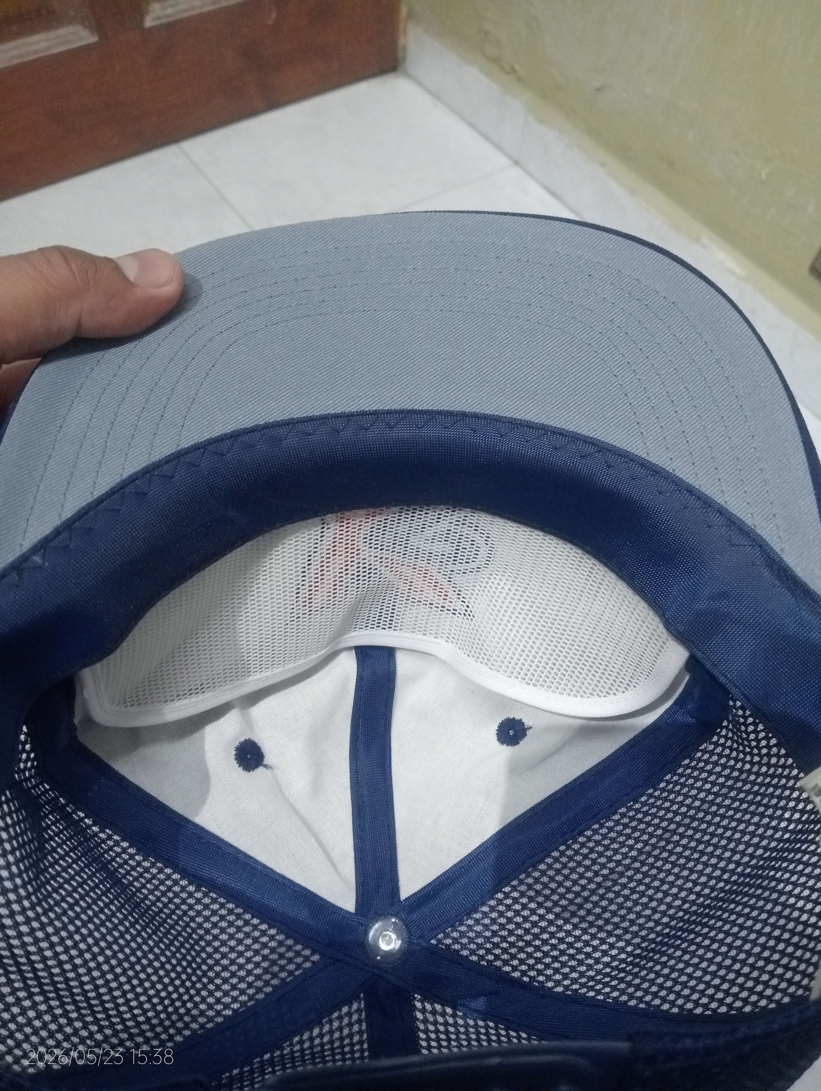 Japanese Brand Vintage '80s Yakult Swallows Embroidery Trucker Hat Size ONE SIZE - 3 Thumbnail