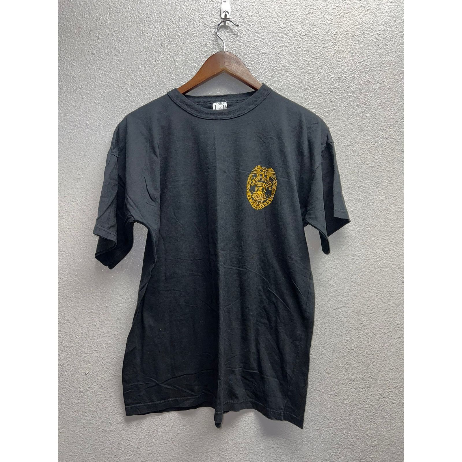 Vintage Vintage Base Police Shirt USN Delta Semper Gumby Greece 90s Size US L / EU 52-54 / 3 - 2 Thumbnail