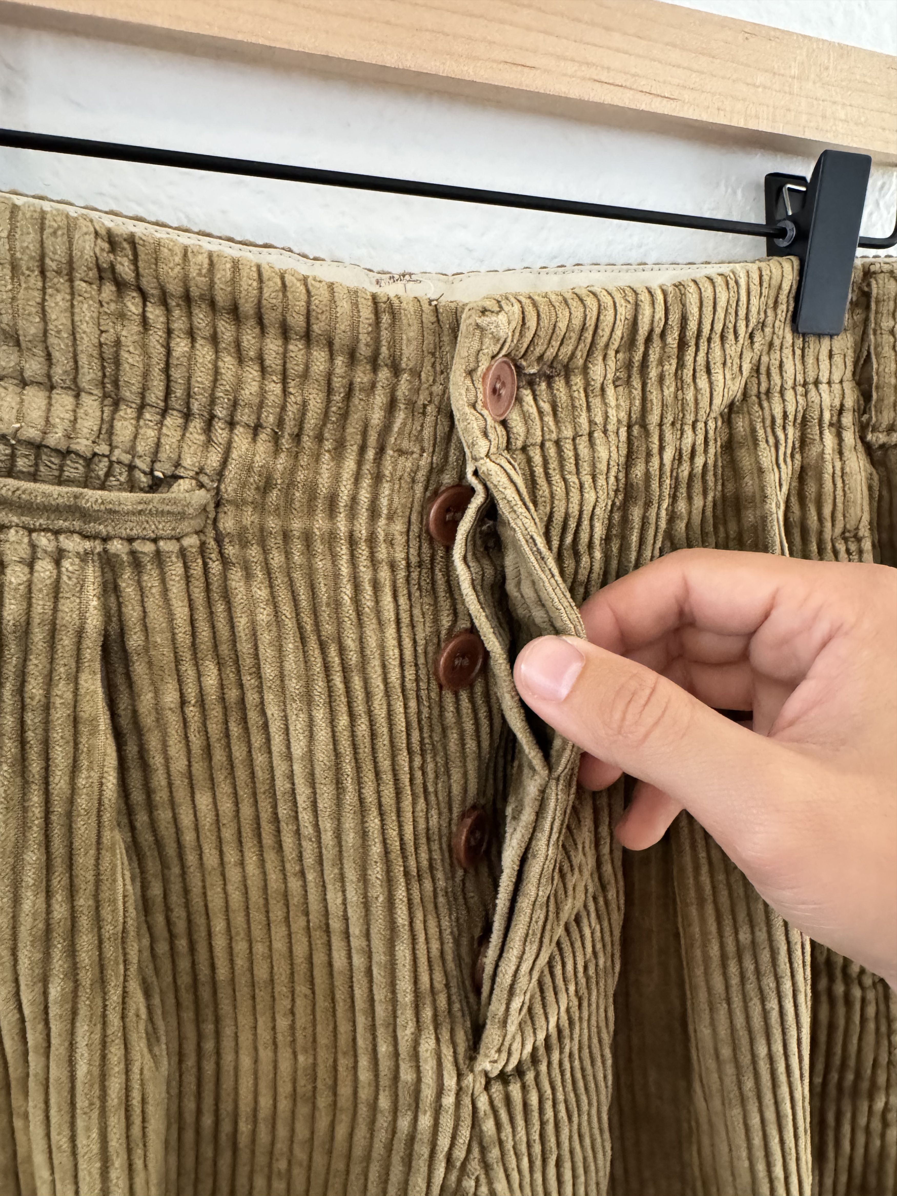 Giorgio Armani Giorgio Armani Corduroy Trousers Size US 28 / EU 44 - 4 Thumbnail