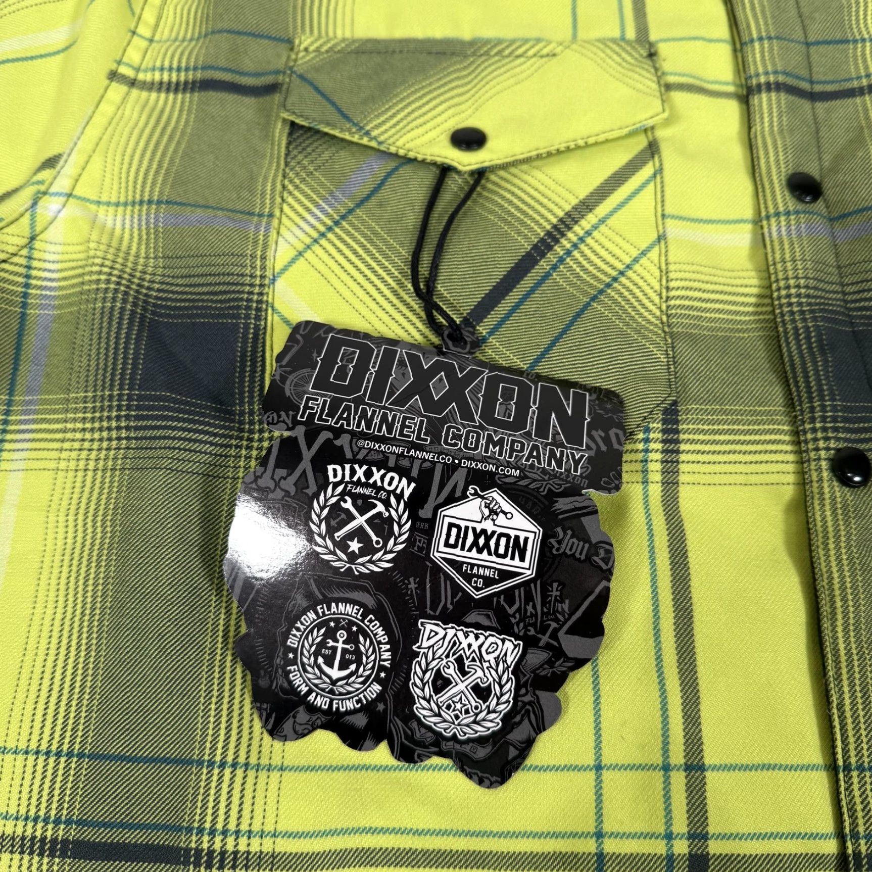 Vintage Dixxon Flannel Jacket Mens XL Reversible Quilted Shirt Plaid Snap Front Button-Down Collar Pockets Biker Outdoor Casual Workwear Size US XL / EU 56 / 4 - 5 Thumbnail