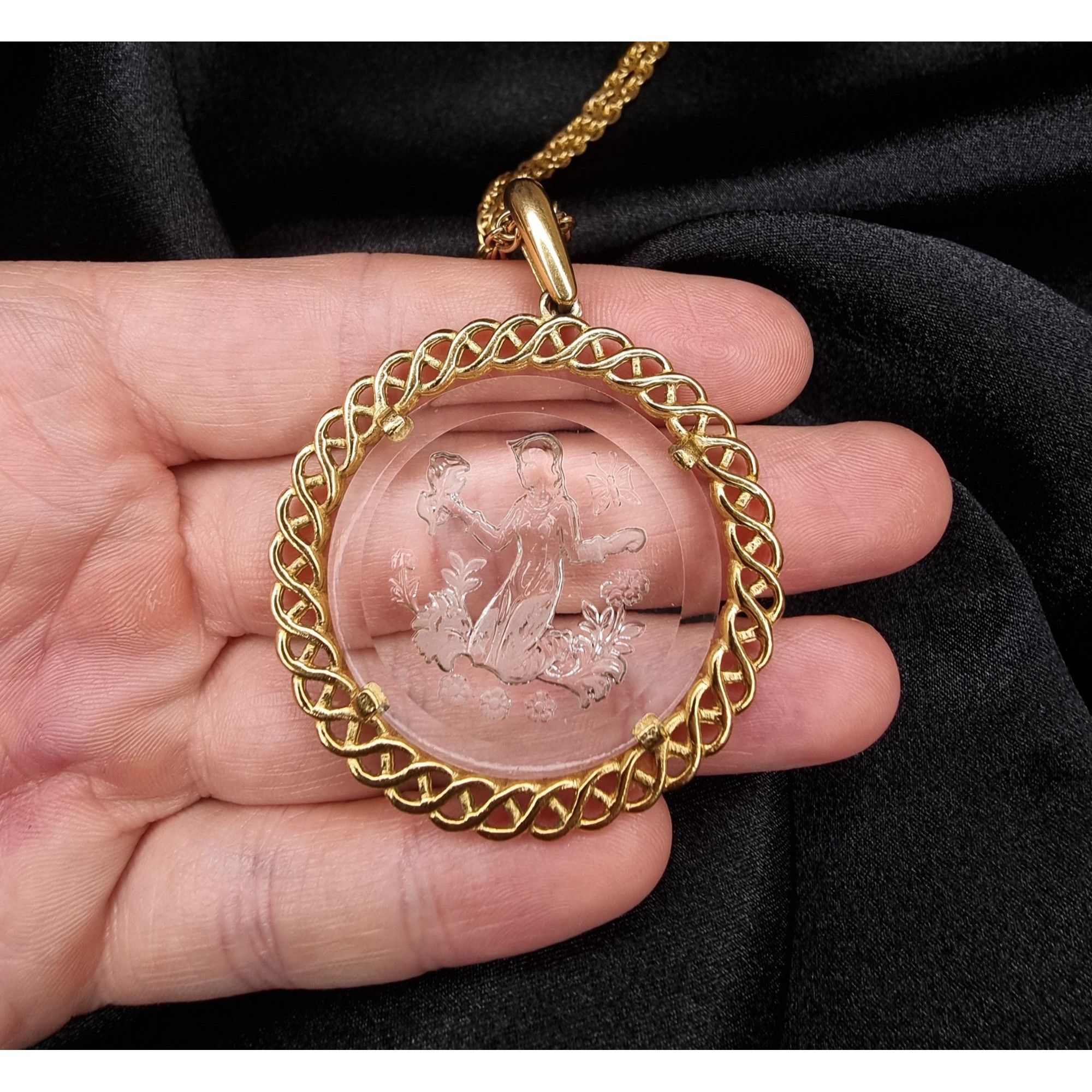 Other Vintage Signed TRIFARI Gold-Tone Chain Necklace With Clear G Size ONE SIZE - 5 Thumbnail