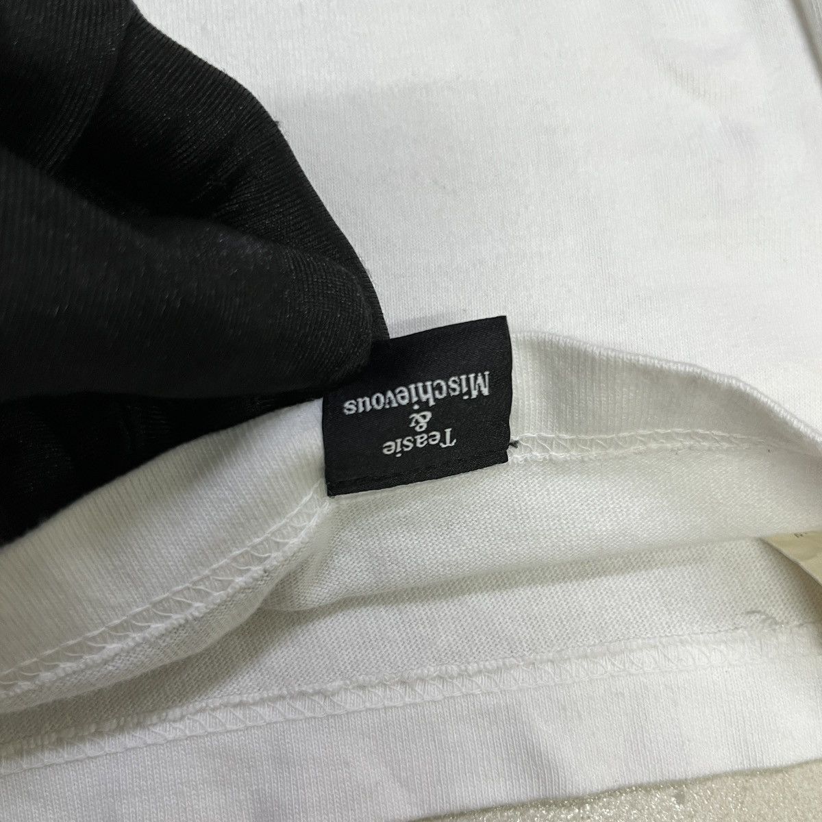FPAR × Japanese Brand × Vintage Fpar Media Guerrilla Quotes T Shirt Size US M / EU 48-50 / 2 - 6 Thumbnail