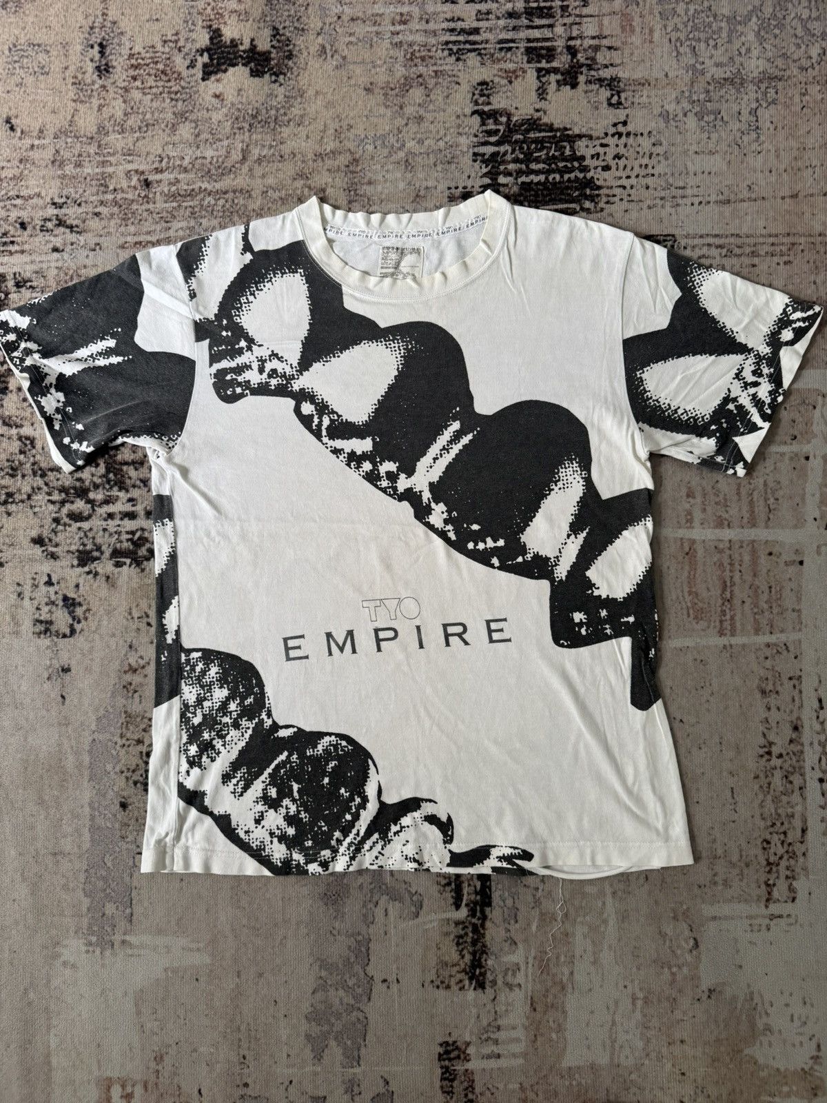 Other Tyo Empire - full print grafic tee Size US M / EU 48-50 / 2 - 2 Thumbnail