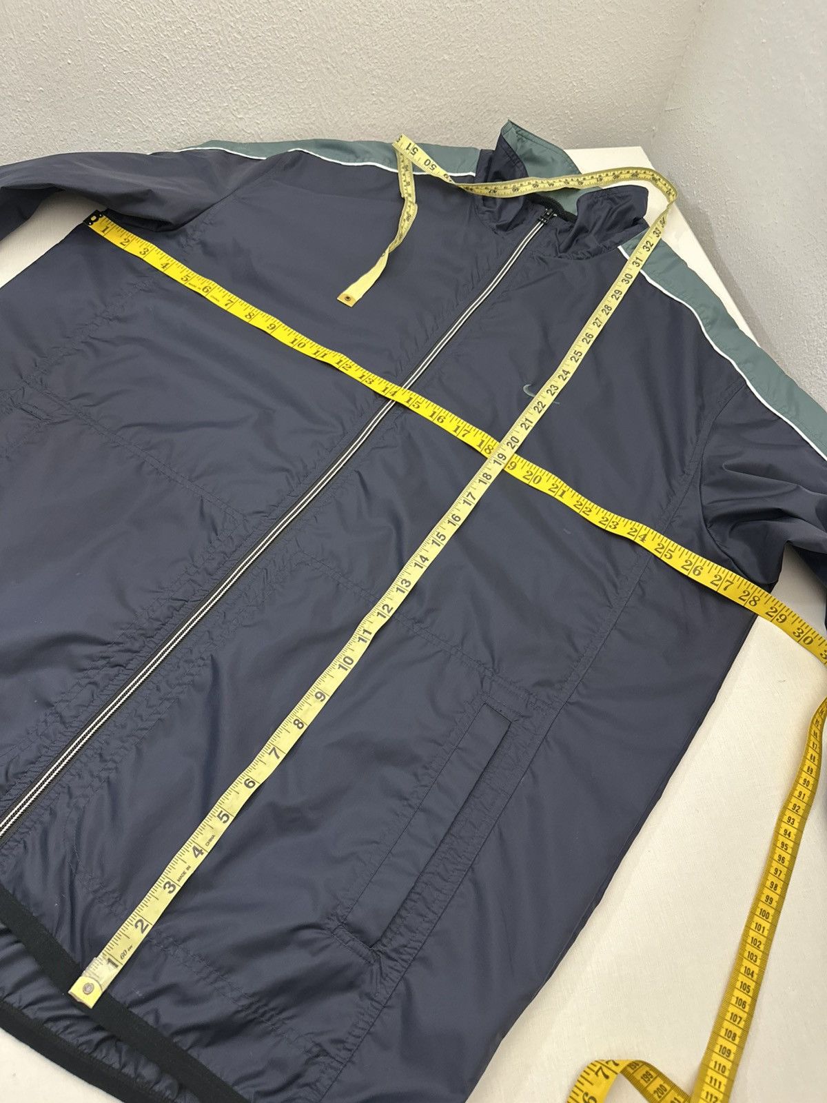 Nike Vintage 90s Nike Windbreaker Jacket Navy XL Size US XL / EU 56 / 4 - 7 Thumbnail