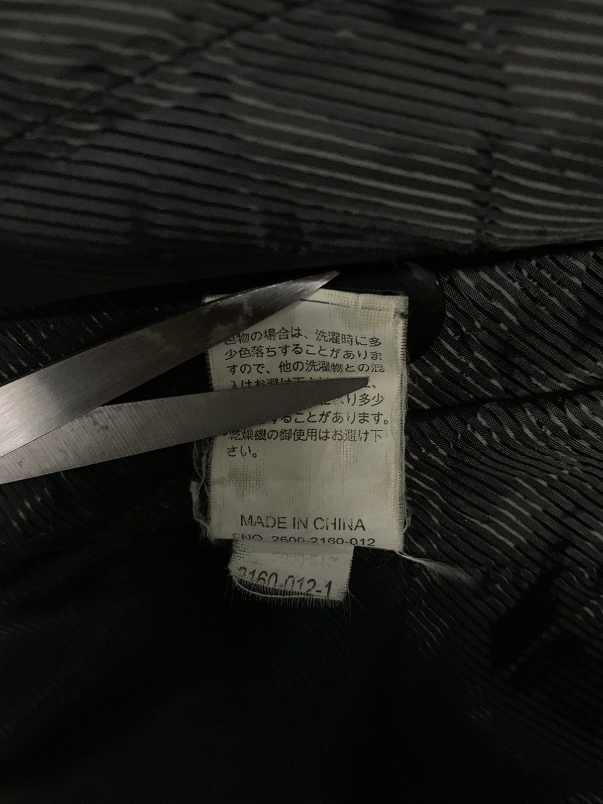 Kansai Yamamoto Kansai Yamamoto Buckle Collar Bondage Faded Denim Jacket Size US L / EU 52-54 / 3 - 20 Thumbnail