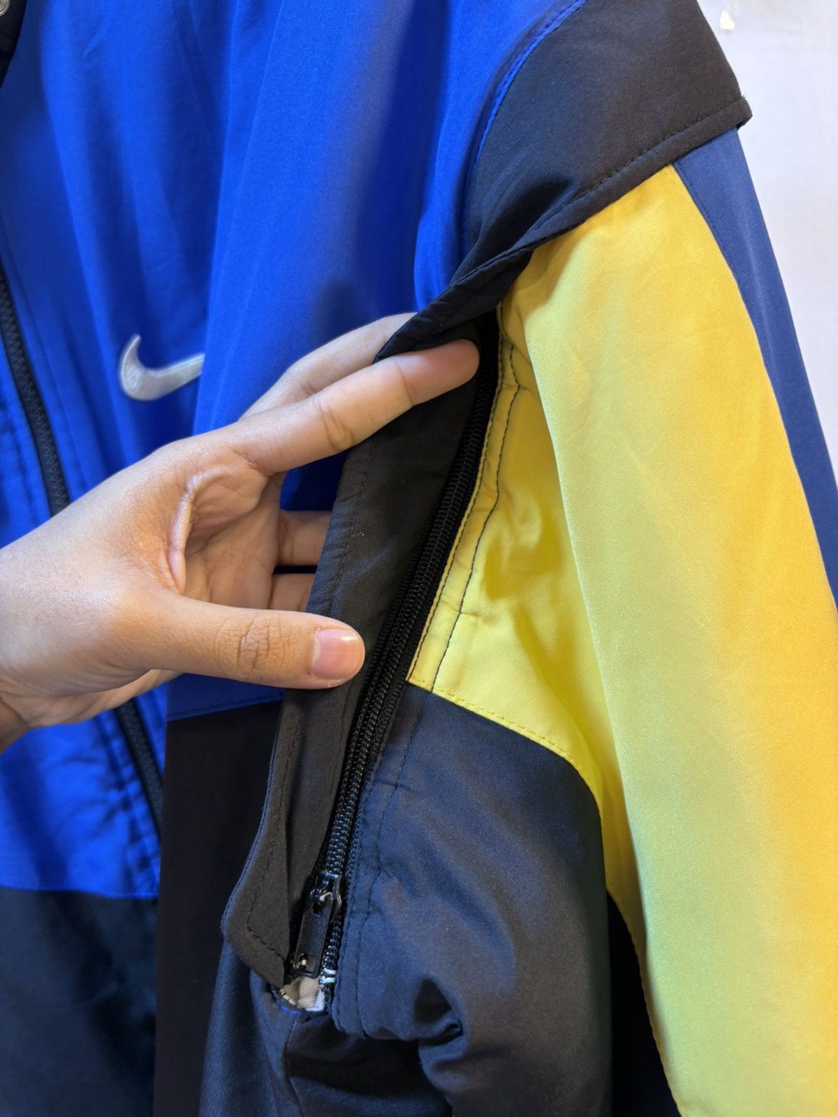 Nike Vintage Nike Swoosh Puffer Jacket Size US M / EU 48-50 / 2 - 10 Thumbnail
