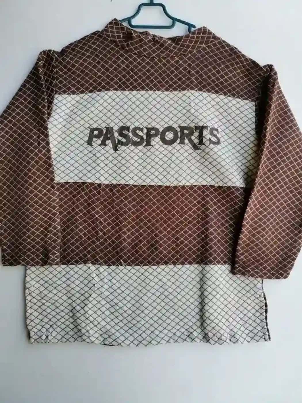 Vintage Vintage Jean Feldinand Passports Sweatshirt Size US L / EU 52-54 / 3 - 1 Thumbnail