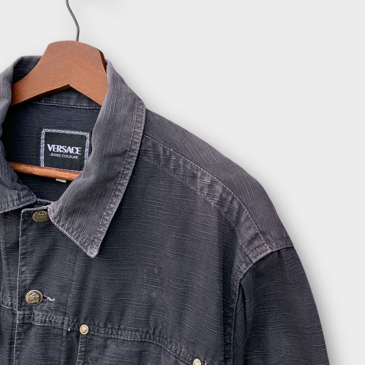 Versace Jeans Couture VINTAGE FADED VERSACE JEAN COUTURE TRUCKER DENIM JACKET Size US S / EU 44-46 / 1 - 6 Thumbnail