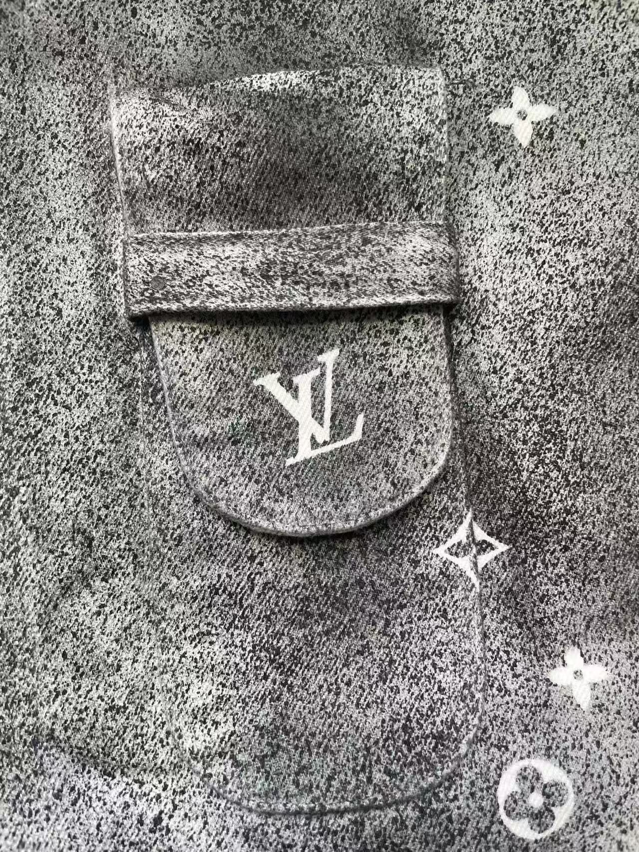 Louis Vuitton Louis Vuitton Gradient Snowfall Monogram Jacket Size US L / EU 52-54 / 3 - 6 Thumbnail