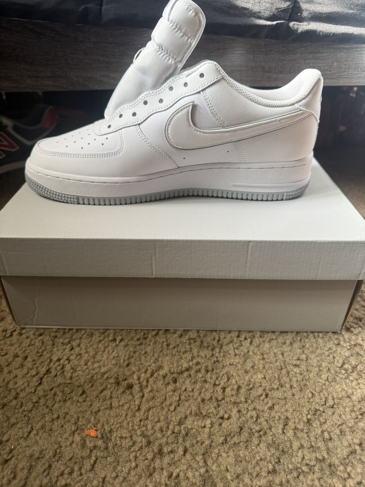 Nike Nike Air Force 1 '07 White Wolf Grey DV0788-100 Size US 10.5 / EU 43-44 - 6 Thumbnail