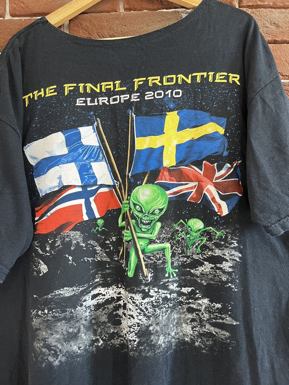 Band Tees Vintage Iron Maiden 00s Alien Tour Rare Band Rock Metal Tee Size US XL / EU 56 / 4 - 5 Thumbnail