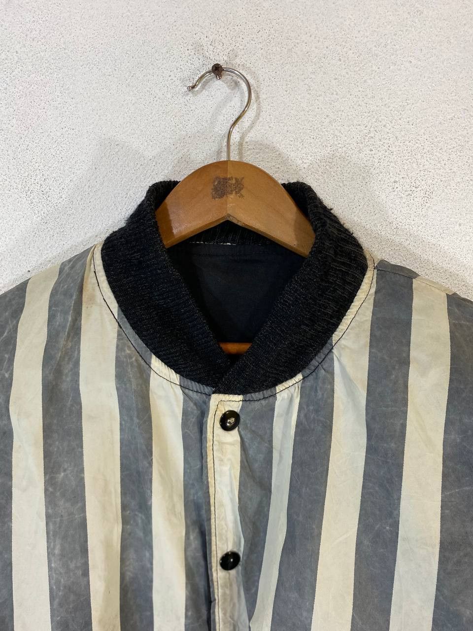 Vintage vintage distressed reversible bomber jacket nice design Size US XL / EU 56 / 4 - 10 Thumbnail
