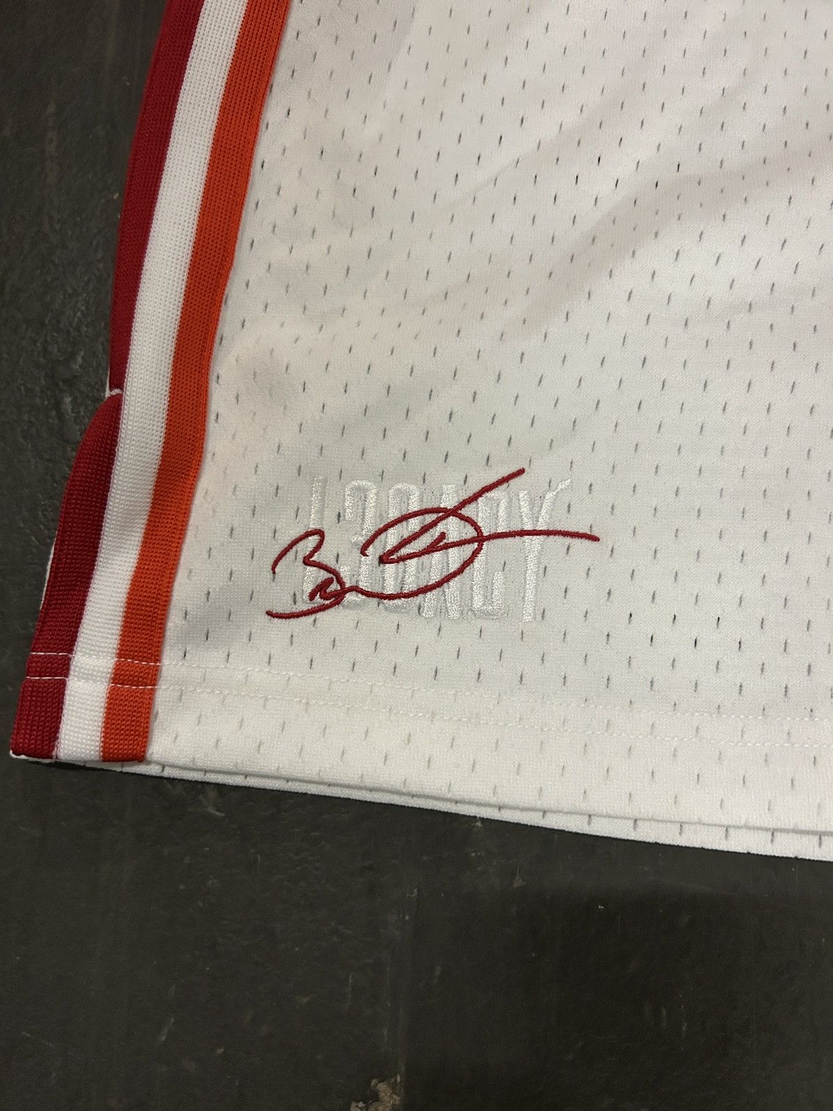 Mitchell & Ness Mitchell And Ness Dwayne Wade Miami Heat “Legacy” Jersey Size US L / EU 52-54 / 3 - 7 Thumbnail