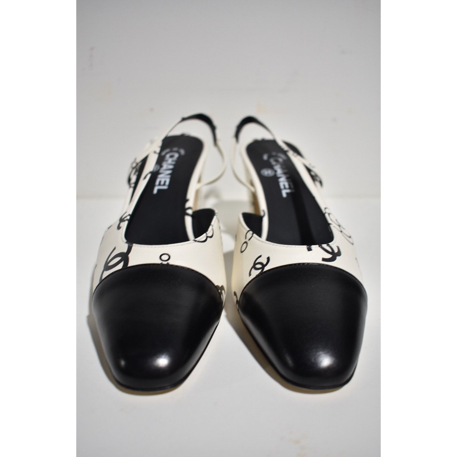 Chanel Chanel Sling White Black CC Logo Slingback Sandal Heel 37 Size US 7 / IT 37 - 7 Thumbnail