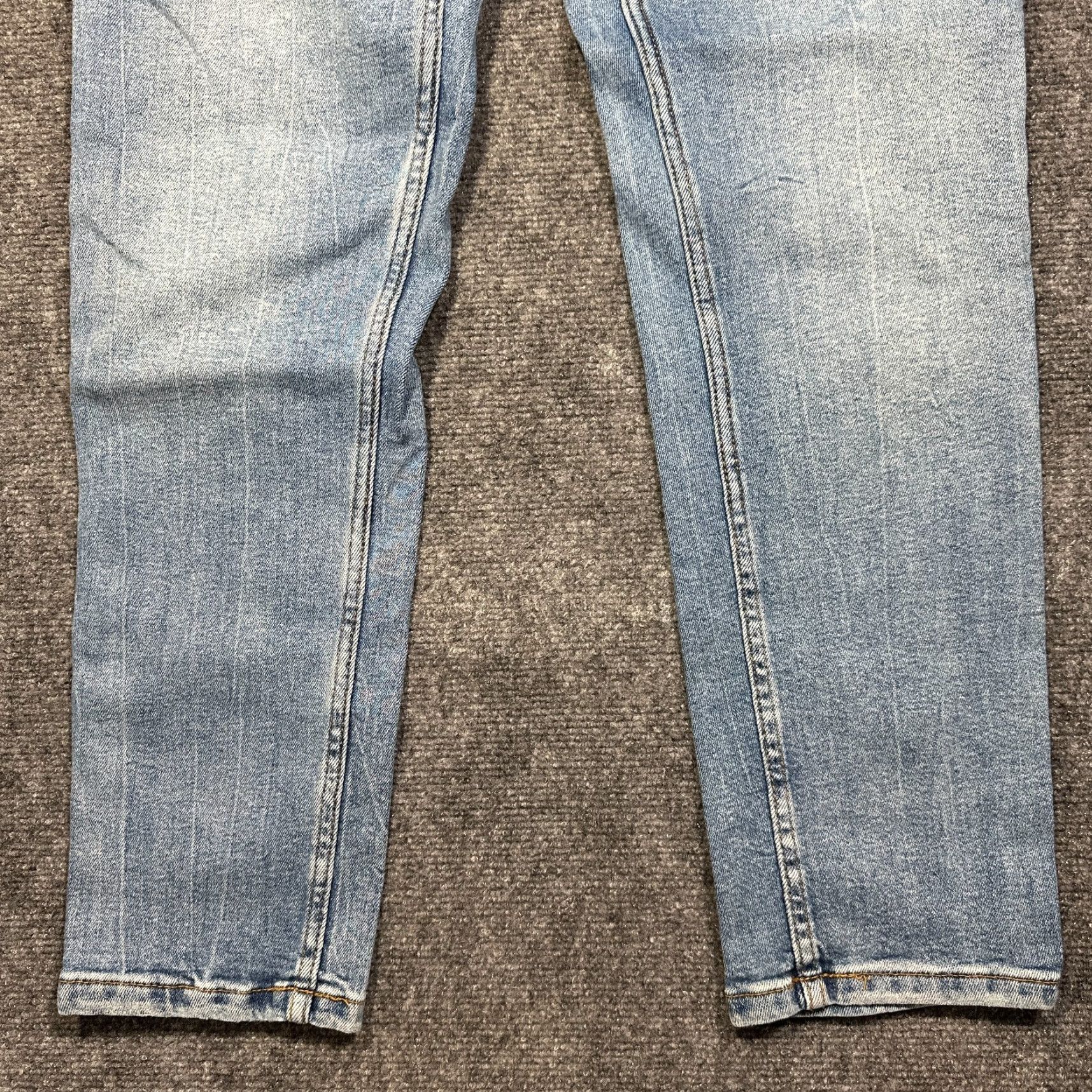 Bershka Bershka Jeans Mens 32 Slim Denim Light Blue 5-Pocket Pockets Zipper Cotton Blend Straight Rise Mid 10-12 Inseam 29 In Jeans Boys Mens Womens Size US 32 / EU 48 - 2 Thumbnail