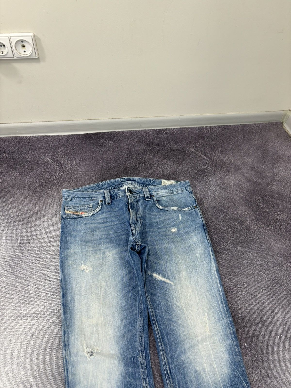 Diesel Vintage Diesel Thavar Y2K Faded Blue Ripped Slim Denim Jeans Size US 33 - 4 Thumbnail