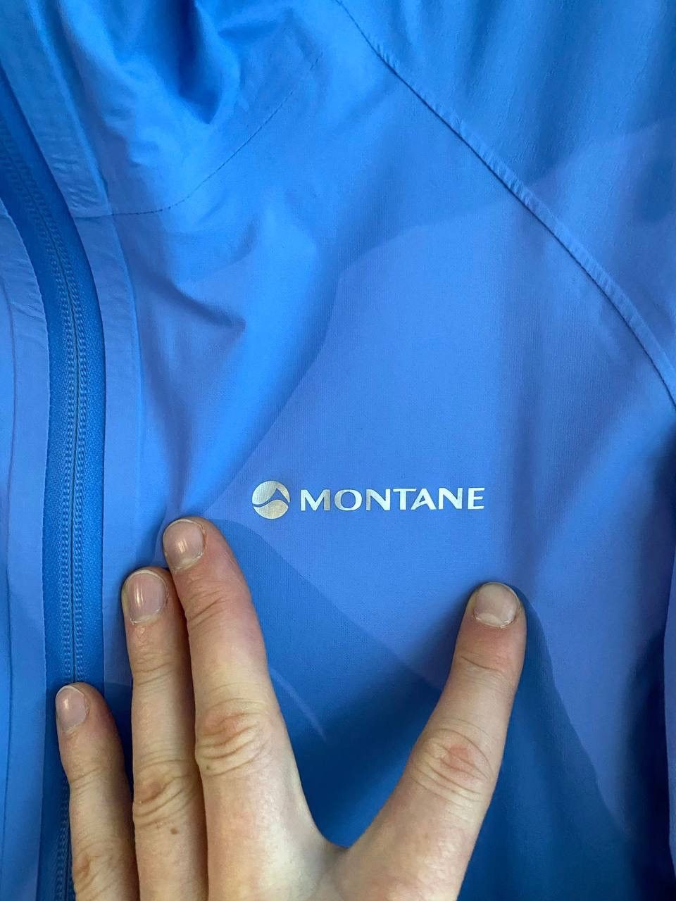 Montane Montane Minimus Women's Lite Waterproof Hooded Jacket M/UK12 Size M / US 6-8 / IT 42-44 - 7 Thumbnail