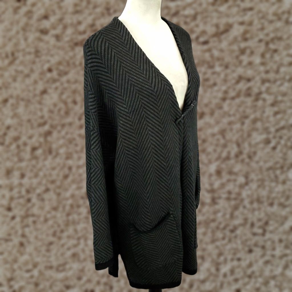 J. Jill J. Jill Cardigan Women Medium Gray Herringbone Knit Sweater with Pockets - Classic Modern Womens Size M / US 6-8 / IT 42-44 - 1 Thumbnail