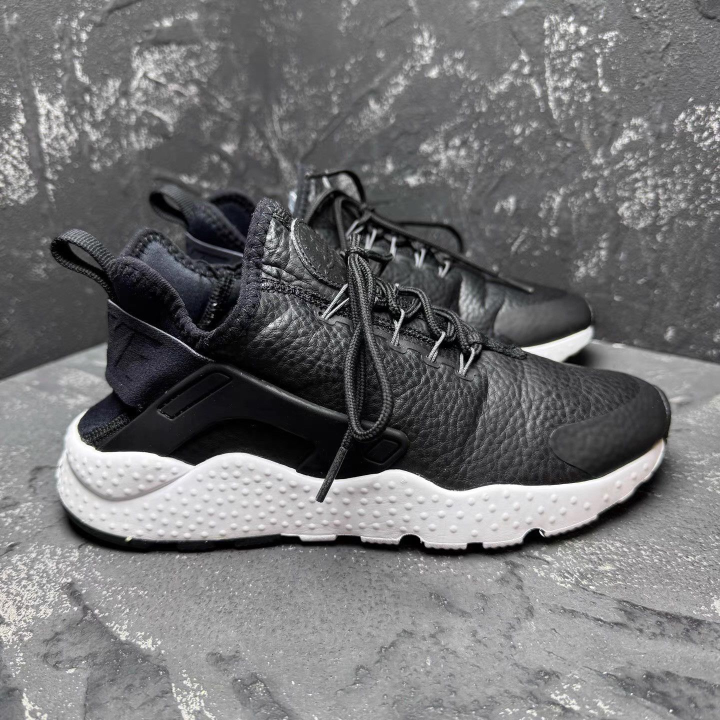 Nike Nike Air Huarache Black & White Oreo Q10 Size US 7.5 / IT 37.5 - 5 Thumbnail