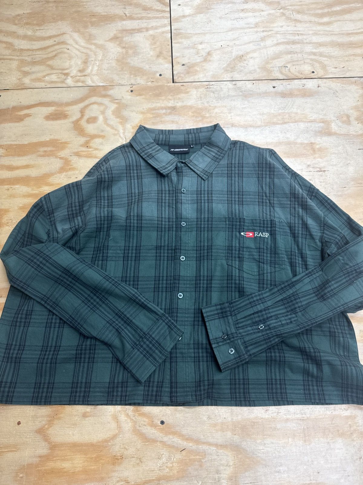 The GV Gallery Gvgallery raspberry hills flannel green logo Size US XL / EU 56 / 4 - 1 Thumbnail