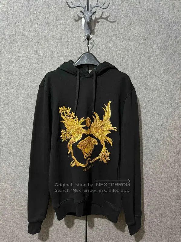 Versace Versace Black Embroidered Logo Hoodie for Men . Size US M / EU 48-50 / 2 - 1 Thumbnail