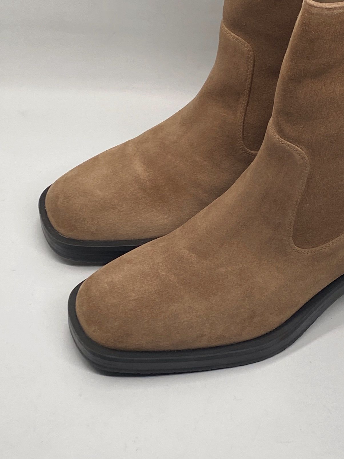 Stuart Weitzman Stuart Weitzman Kaia 40MM Sport Suede Booties size 9 Size US 9 / IT 39 - 3 Thumbnail