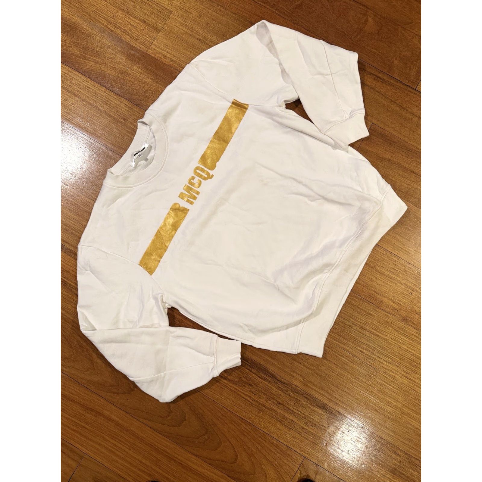 Alexander McQueen Alexander McQueen MCQ Gold Logo Crewneck Sweatshirt White Size M Mens Knit Cotton Regular Graphic Print Logo Pullover Crew Neck Long Sleeve Size US M / EU 48-50 / 2 - 3 Thumbnail