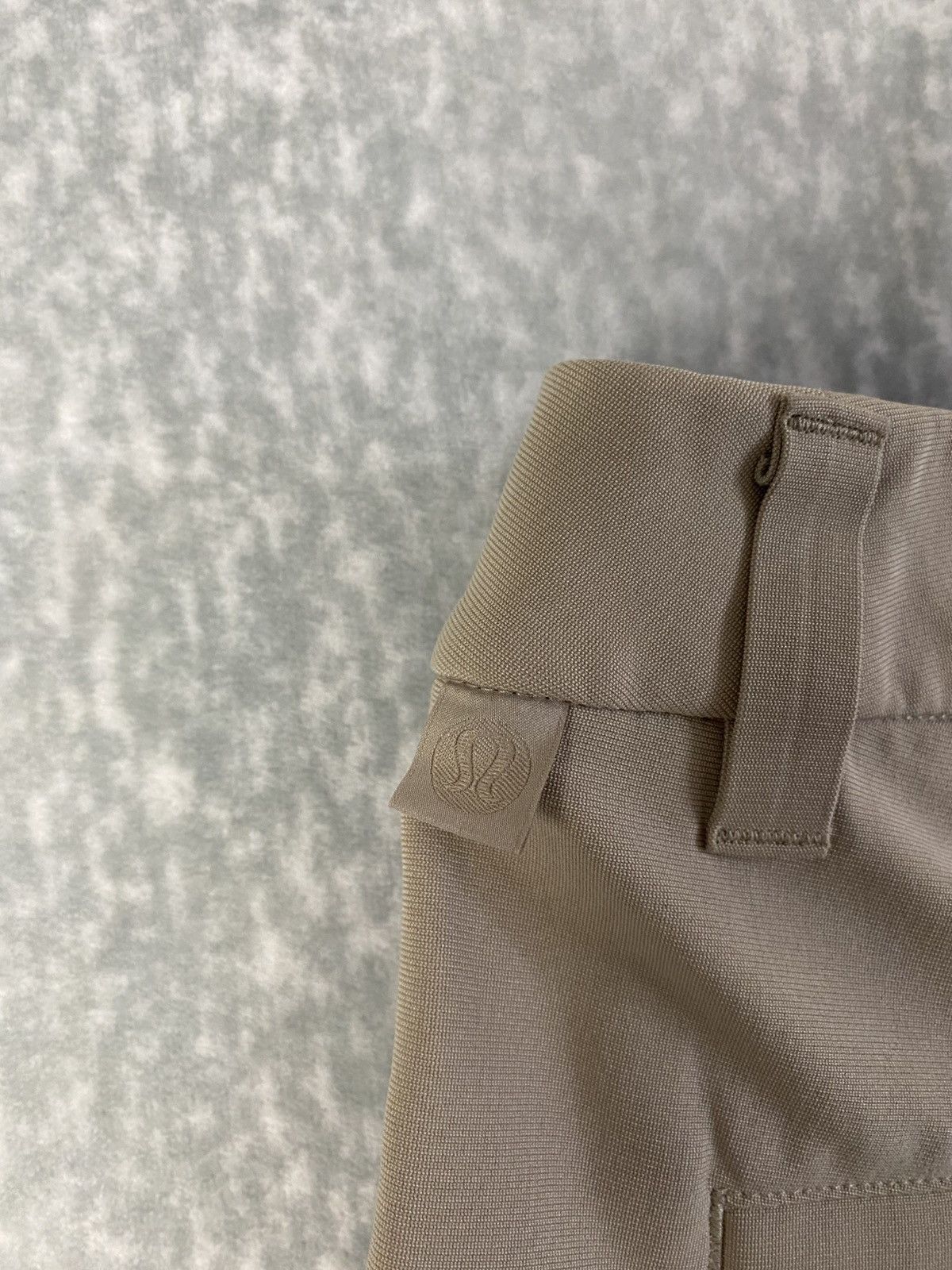 Lululemon Lululemon ABC Classic-Fit Shorts 9" Warpstreme Size US 30 / EU 46 - 5 Thumbnail