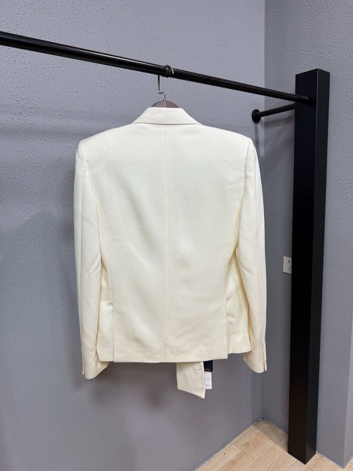 Louis Vuitton Louis Vuitton LV Dove Suit Jacket Size XL / US 12-14 / IT 48-50 - 2 Thumbnail