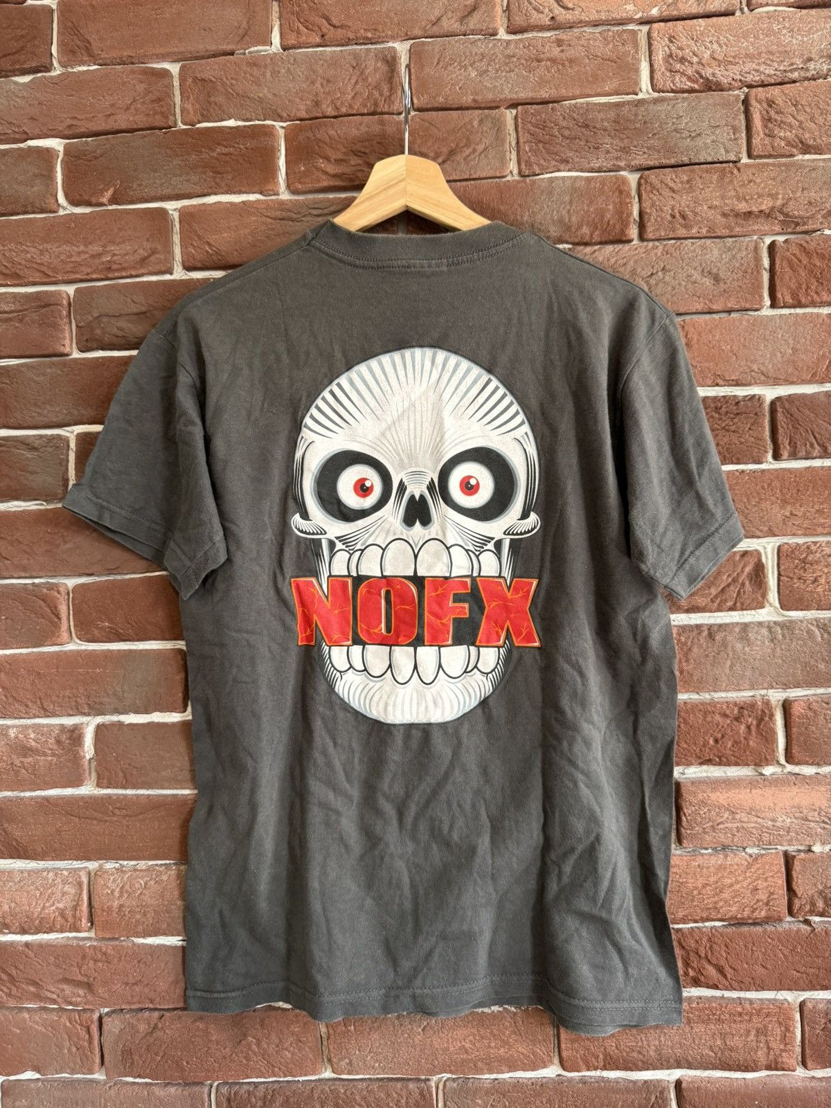 Rare Vintage 00s NOFX Skull Tour Punk Band Tee Small Grey