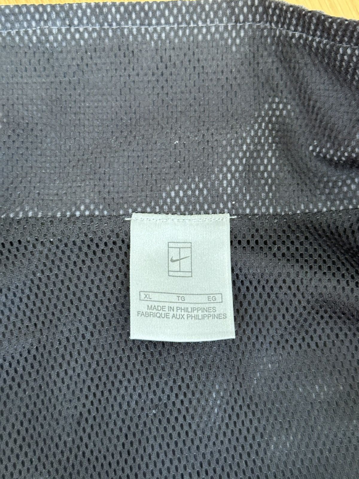 Nike Vintage Nike Court Zip Jacket Y2K Gray Logo Fit Size US XL / EU 56 / 4 - 12 Thumbnail