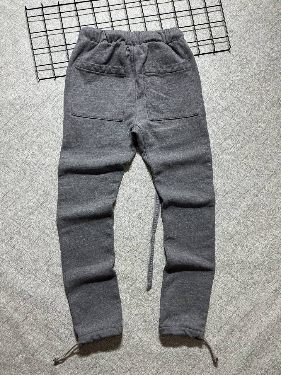 Fear of God Archive Hype Fear of God Sixth Collection Sweatpants Pants Size US 28 / EU 44 - 5 Thumbnail