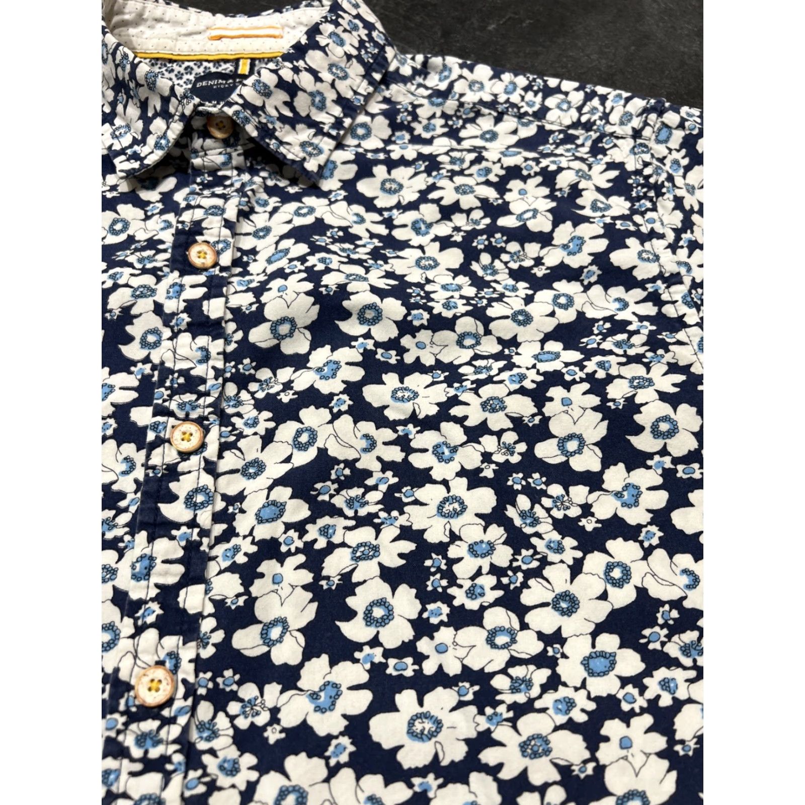 Denime VINTAGE Denim & Flower Ricky Singh Men L Short Sleeve Casual Shirt Tropical Floral Cotton Button-Up Size US L / EU 52-54 / 3 - 5 Thumbnail