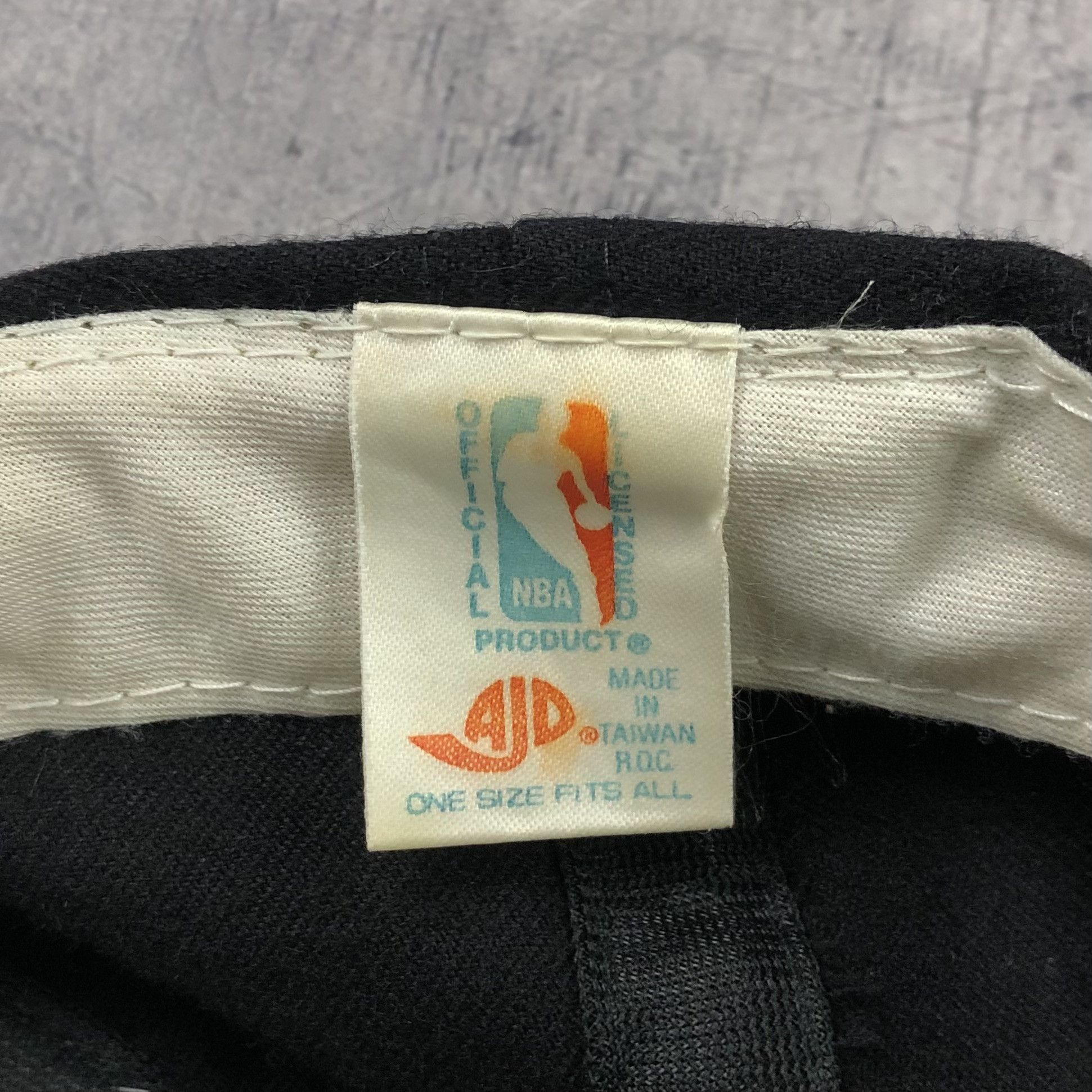 NBA Rare 90s NBA Spurs #50 Robinson San Antonio Cap Size ONE SIZE - 9 Thumbnail