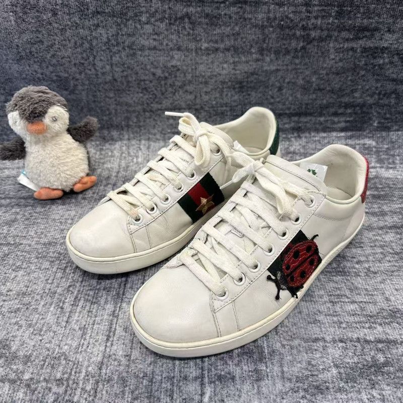 Gucci Gucci Ace Leather Sneakers with Pineapple Embroidery 0079 Size US 5 / IT 35 - 1 Thumbnail