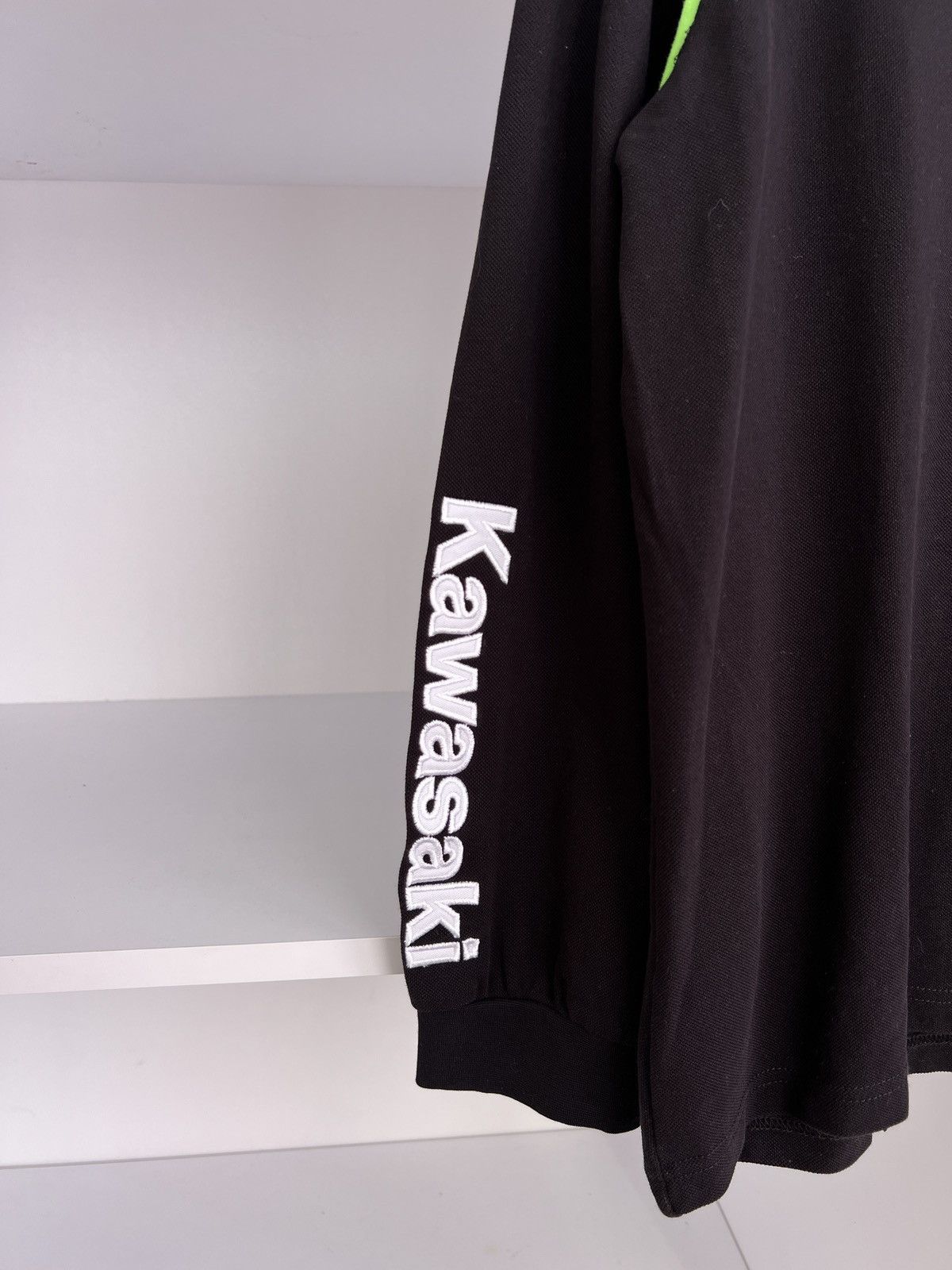 Vintage Vintage Kawasaki Racing Team Long Sleeve T-Shirt Size US L / EU 52-54 / 3 - 6 Thumbnail