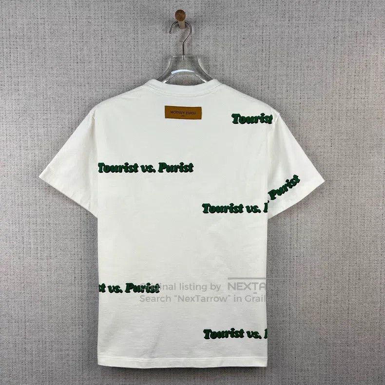 Louis Vuitton Louis Vuitton Velvet bullet screen logo printed round neck Size US M / EU 48-50 / 2 - 3 Thumbnail