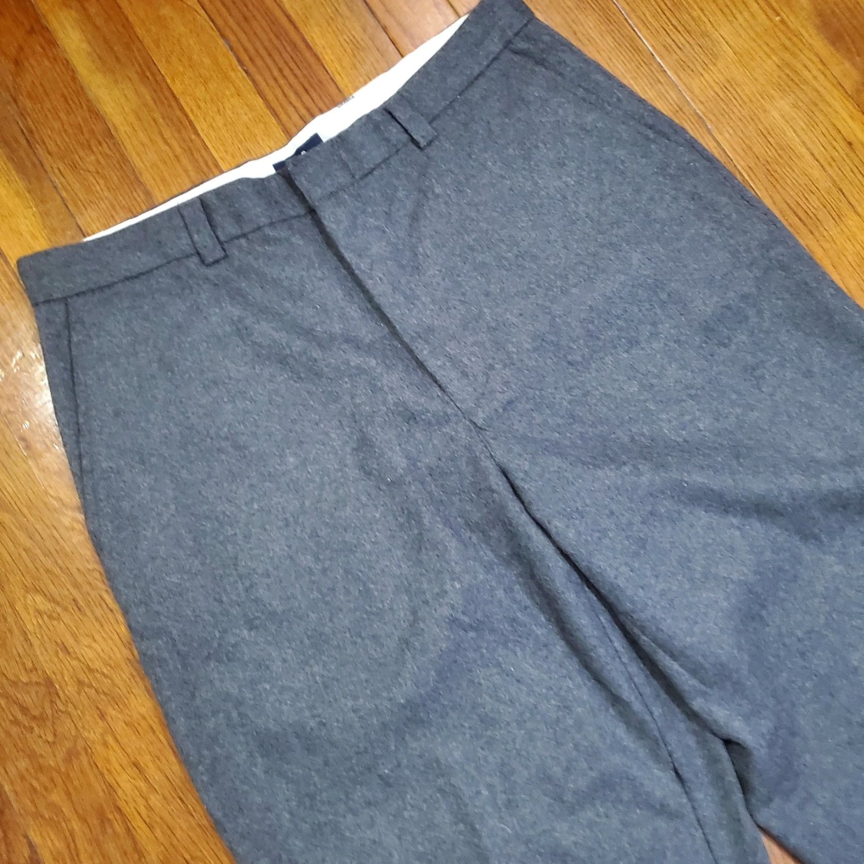 Gap GAP Mens Pants 36x30 Gray Wool Blend Dress Trousers Flat Front Lined Classic Pockets Straight Front Zip 30in Inseam Mens Regular Knitted? Size US 36 / EU 52 - 6 Thumbnail