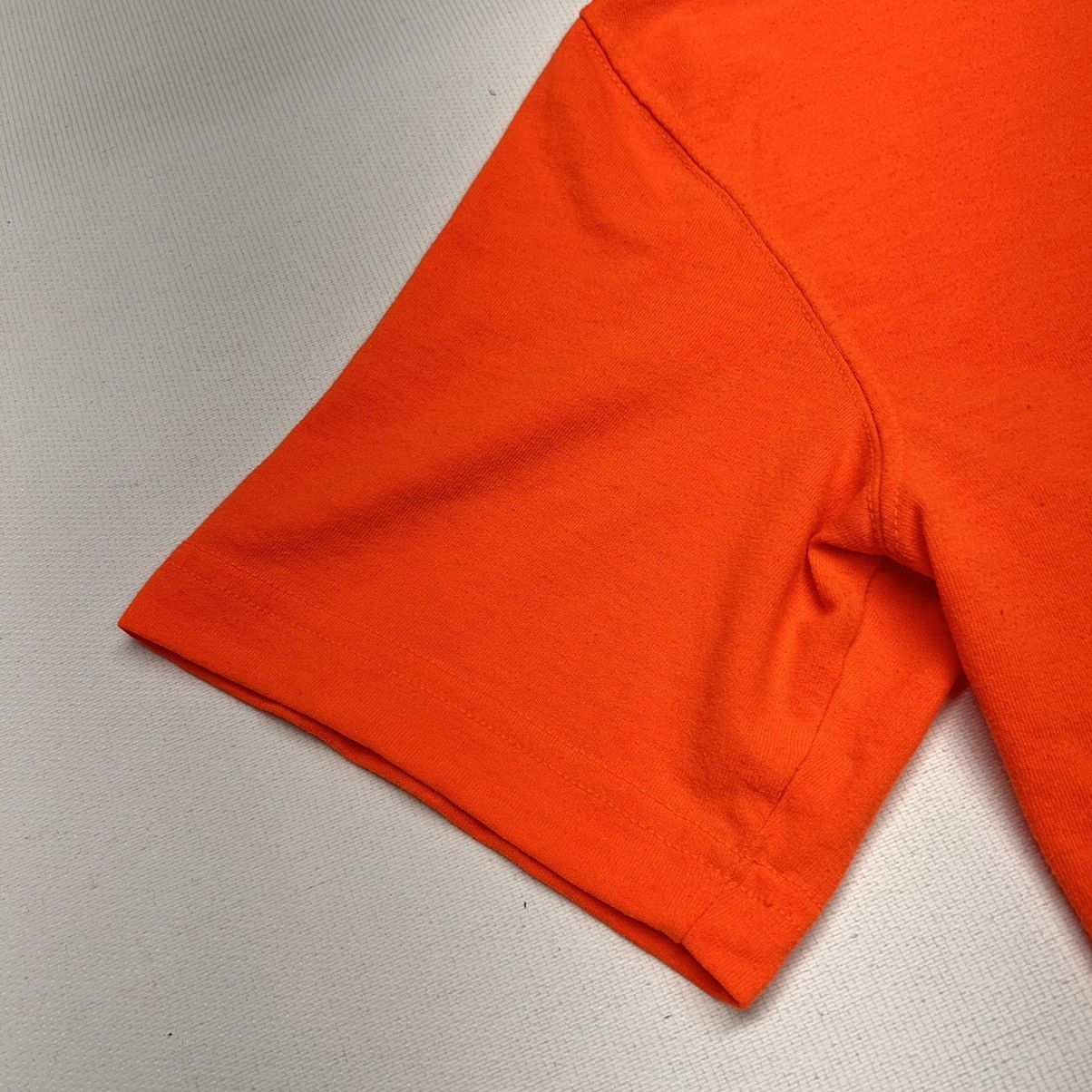 Carhartt Carhartt Tee Shirt Orange High Visibility Chest Pocket Logo Size US S / EU 44-46 / 1 - 12 Thumbnail