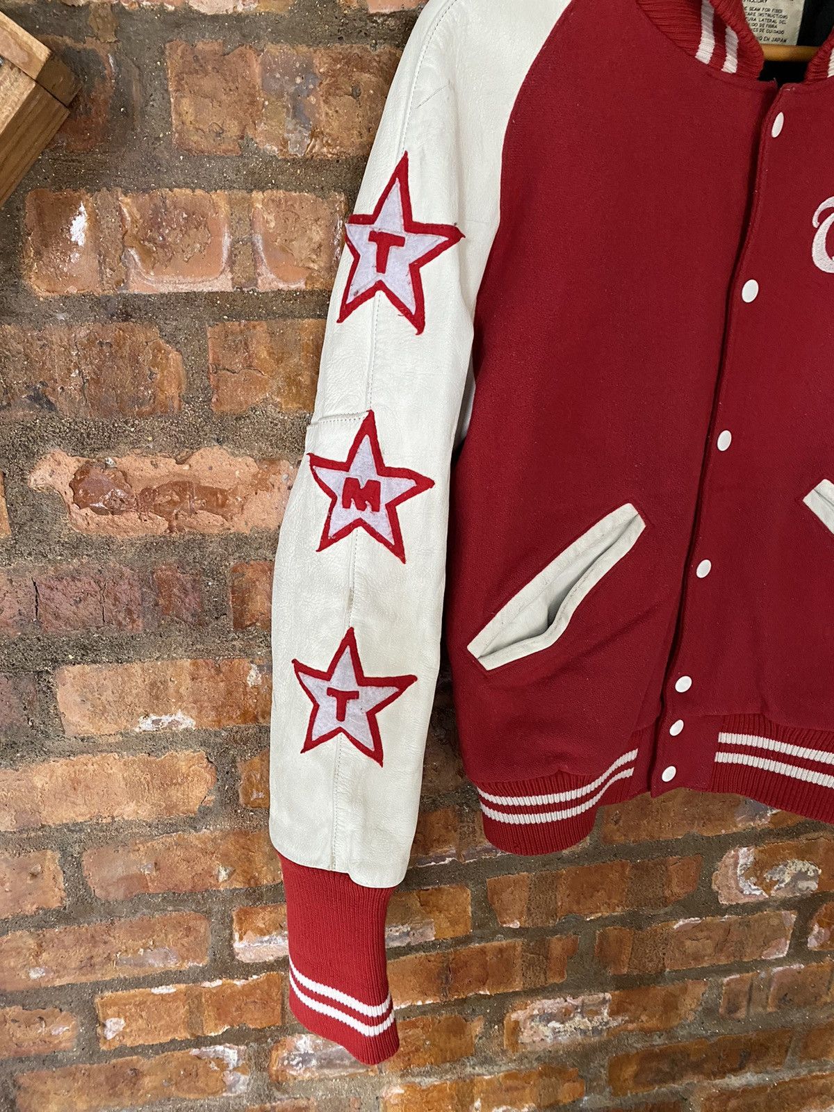 TMT 2000s TMT Big Holiday Red Indian leather varsity Jacket Size US M / EU 48-50 / 2 - 12 Thumbnail