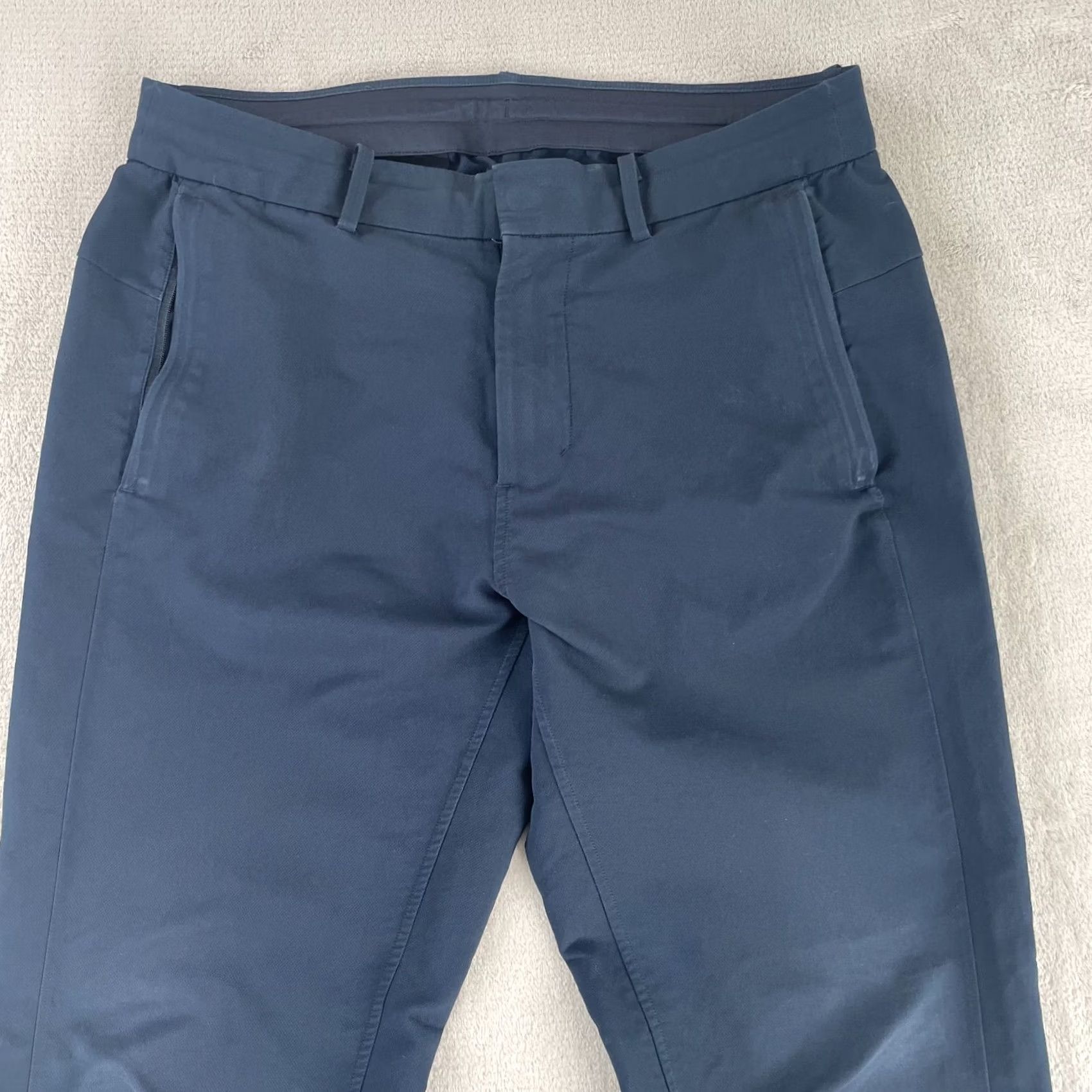 Lululemon LULULEMON New Venture Pants Men 31x26 Navy Blue Tapered Fit Zip Pockets Active Pants Mens Navy Blue 31x26 Tapered Zip Pockets Active Size US 31 - 6 Thumbnail