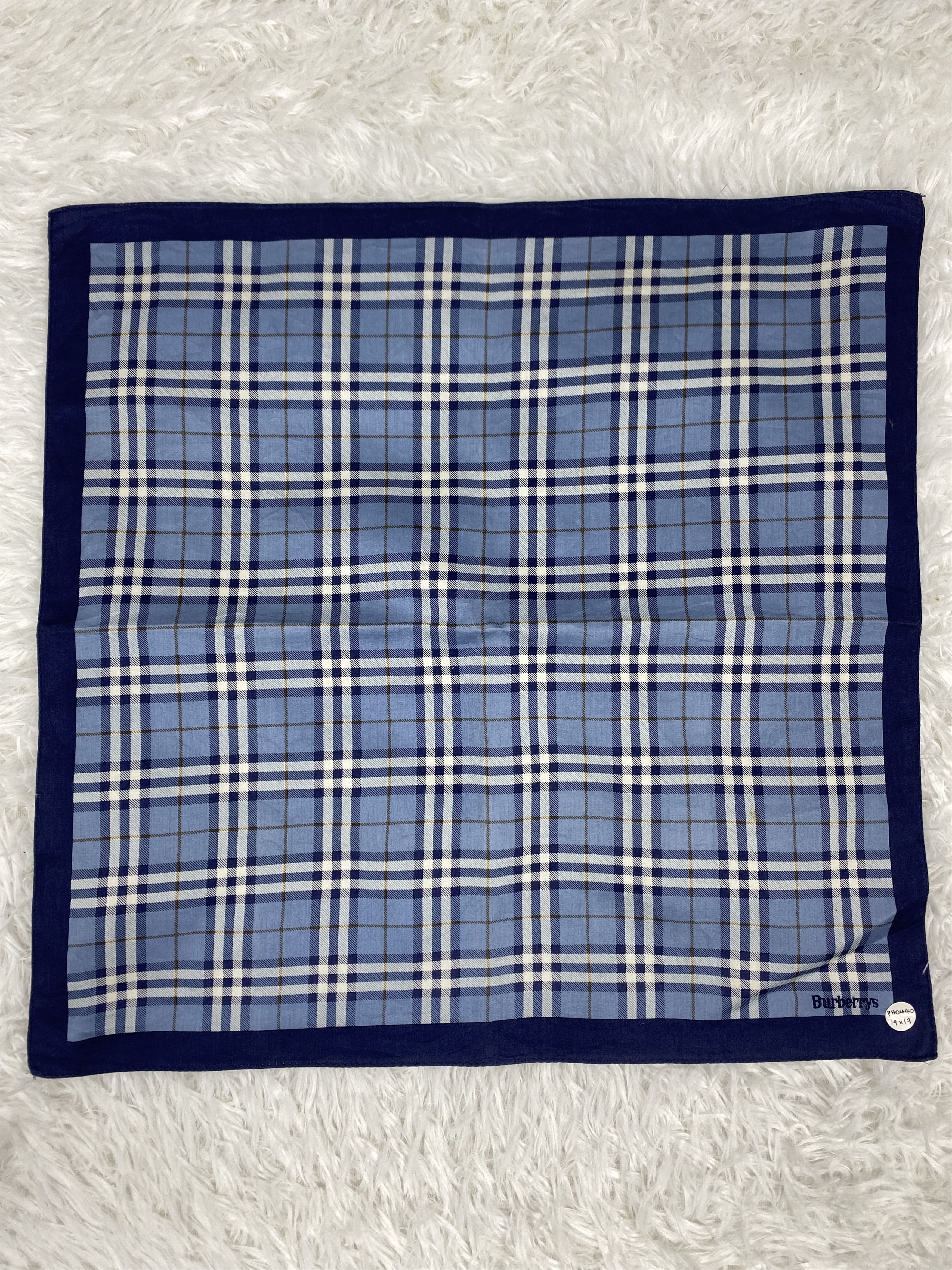 Burberry Vintage Burberry Handkerchief Neckerchief Ph0440 Size ONE SIZE - 3 Thumbnail