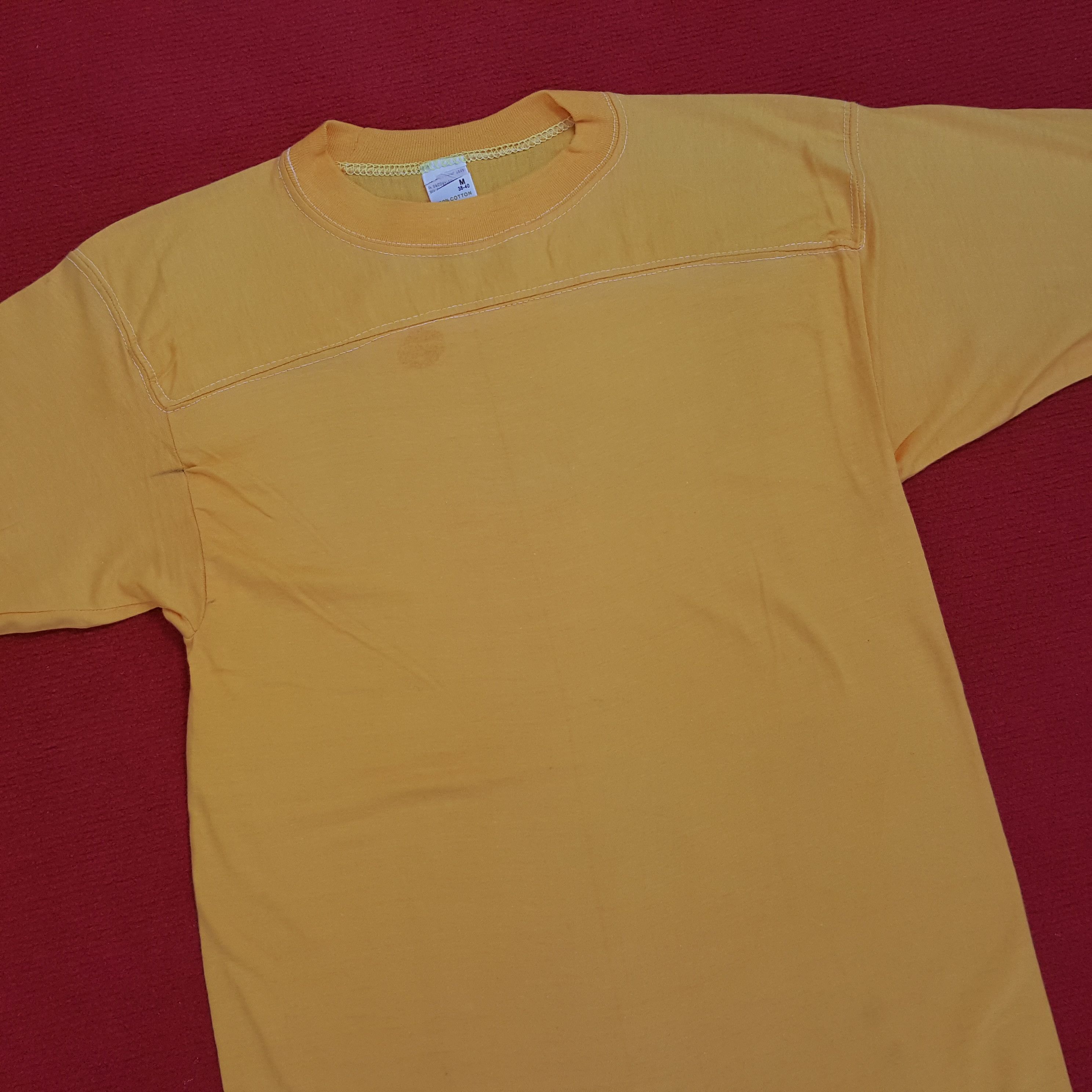 Vintage Vintage Plain Style Tshirt Size US S / EU 44-46 / 1 - 2 Thumbnail