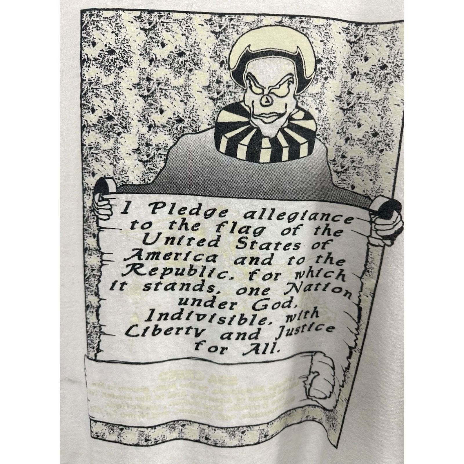 Hanes VINTAGE Pledge Allegiance to the Flag Glow In The Dark Hidden Weed Clown T-Shirt L Size US L / EU 52-54 / 3 - 3 Thumbnail