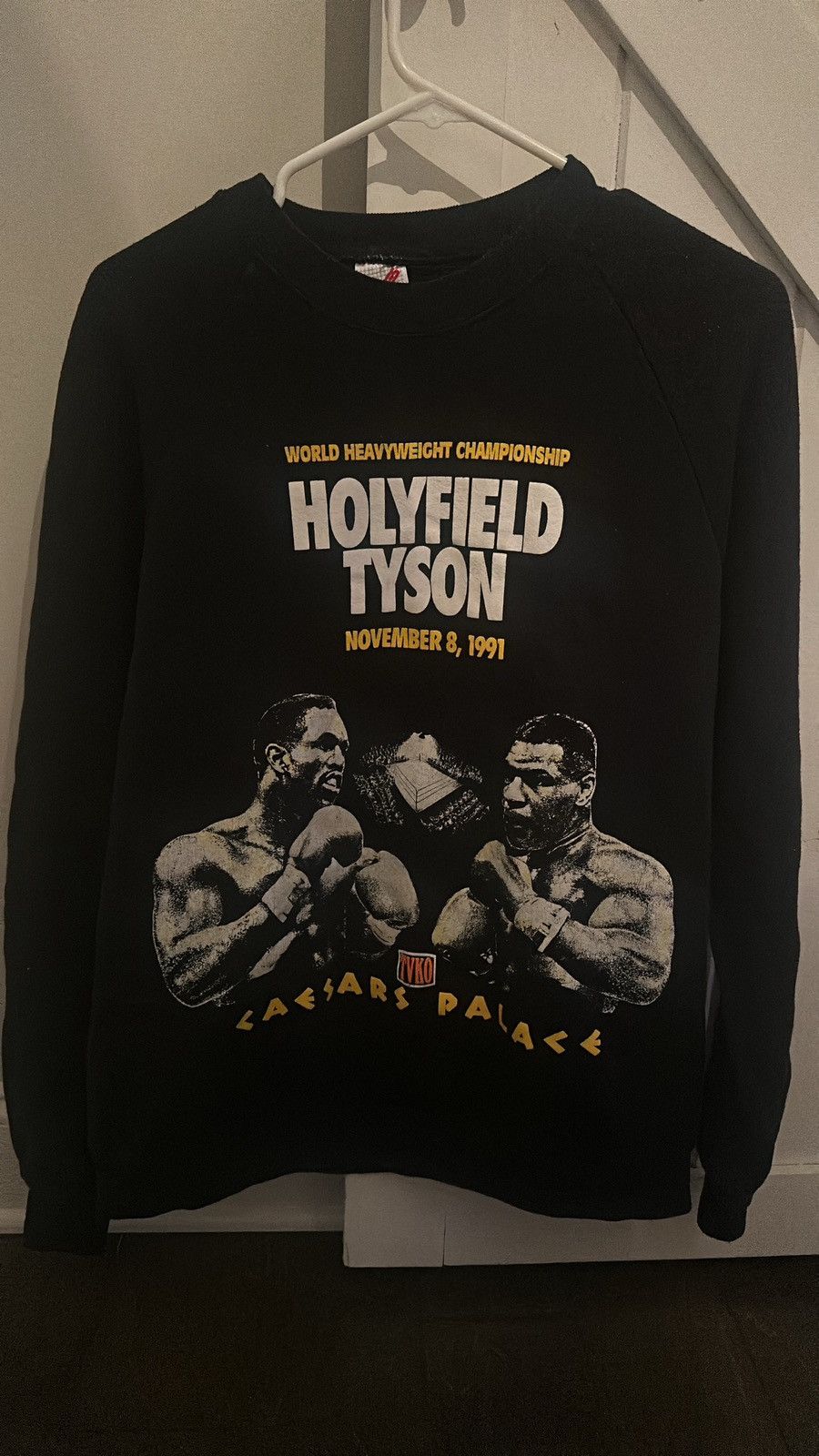 Grailed × Vintage XL *VINTAGE* TYSON VS HOLYFIELD BOXING CREW NECK/LONG SLEEVE Size US XL / EU 56 / 4 - 1 Thumbnail