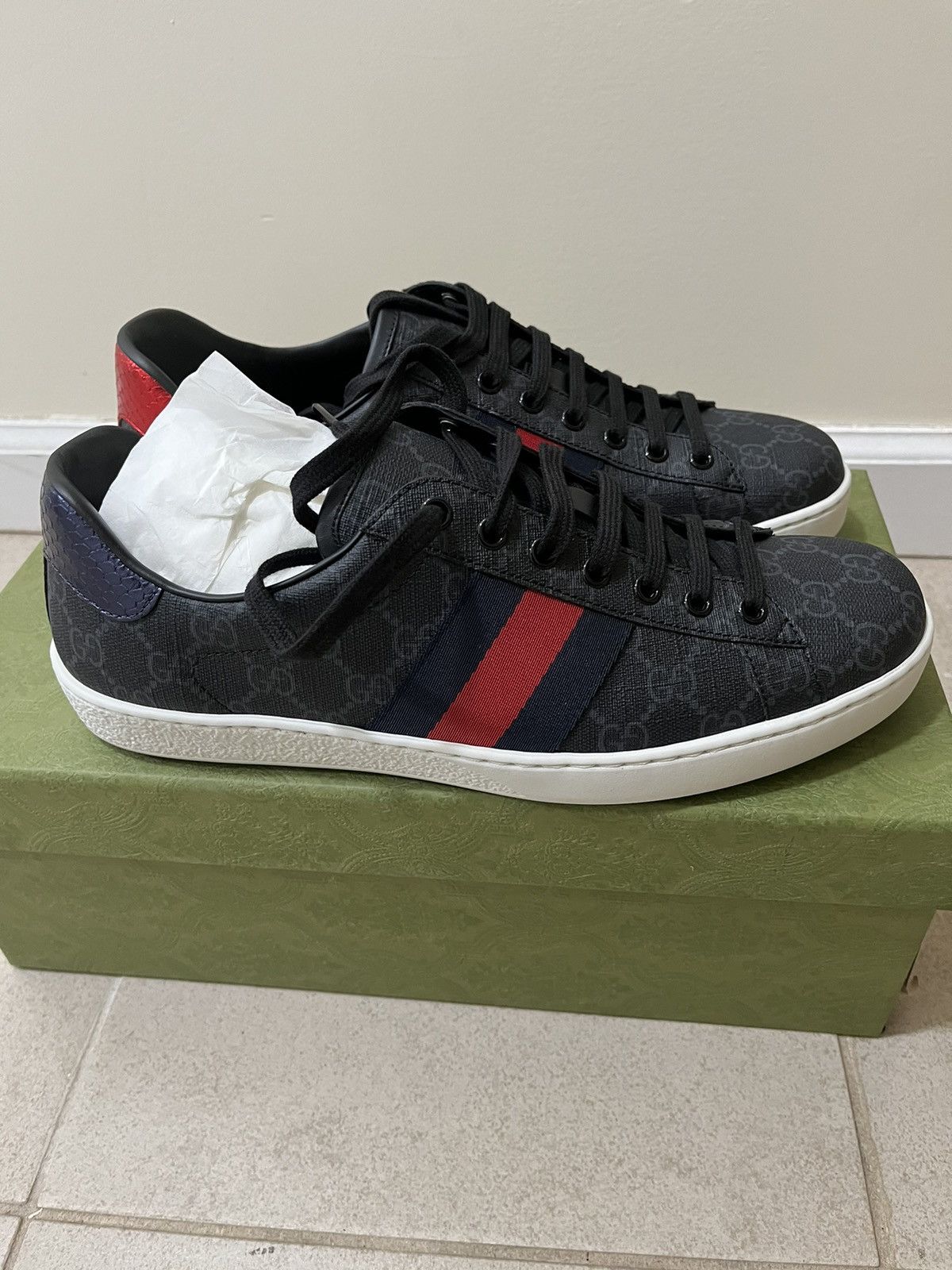 Gucci Gucci Sneakers sz 9uk(10us) Size US 10 / EU 43 - 1 Thumbnail