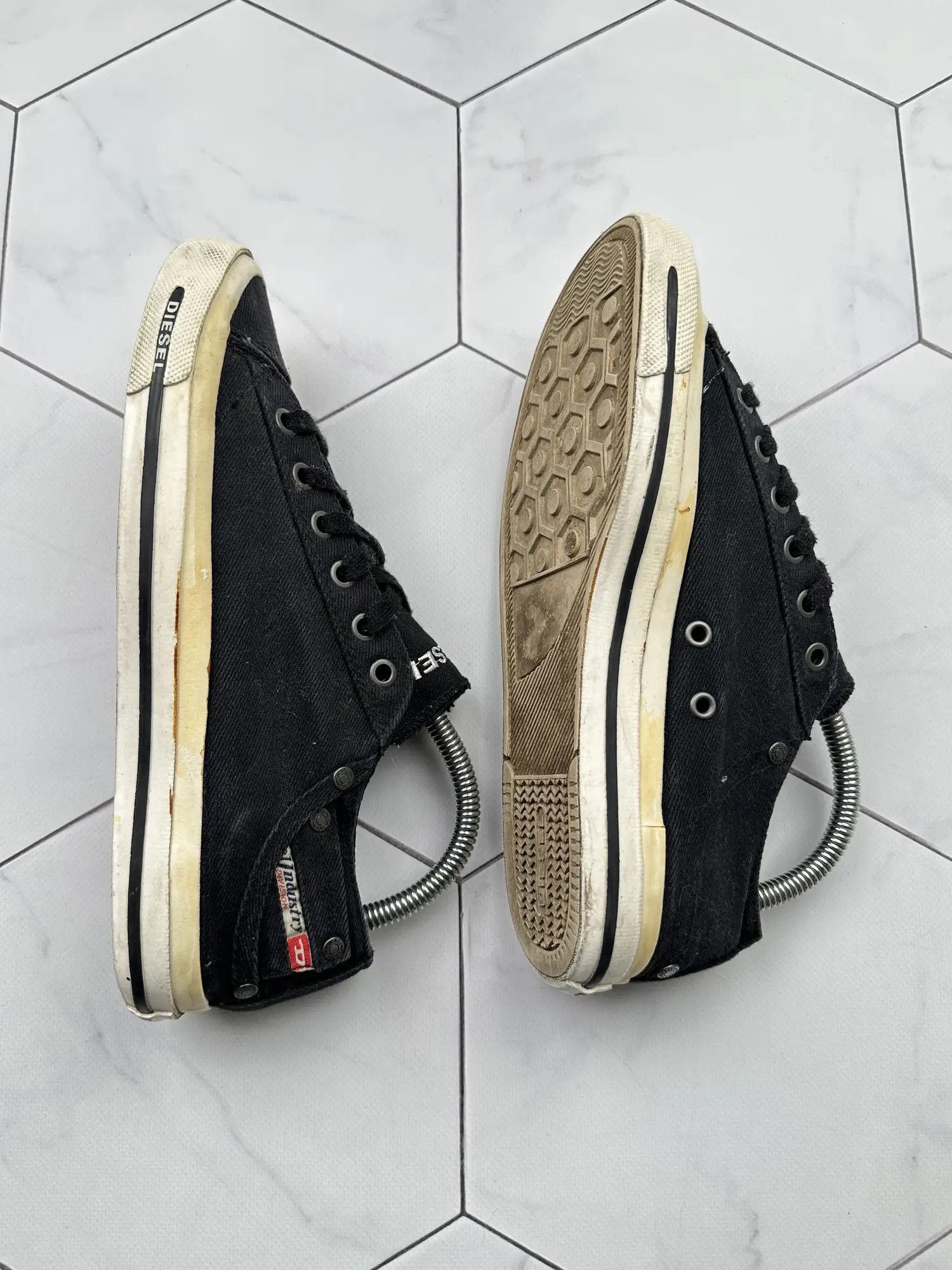 Diesel Diesel Vintage Shoes (B150) Size US 9 / IT 39 - 3 Thumbnail